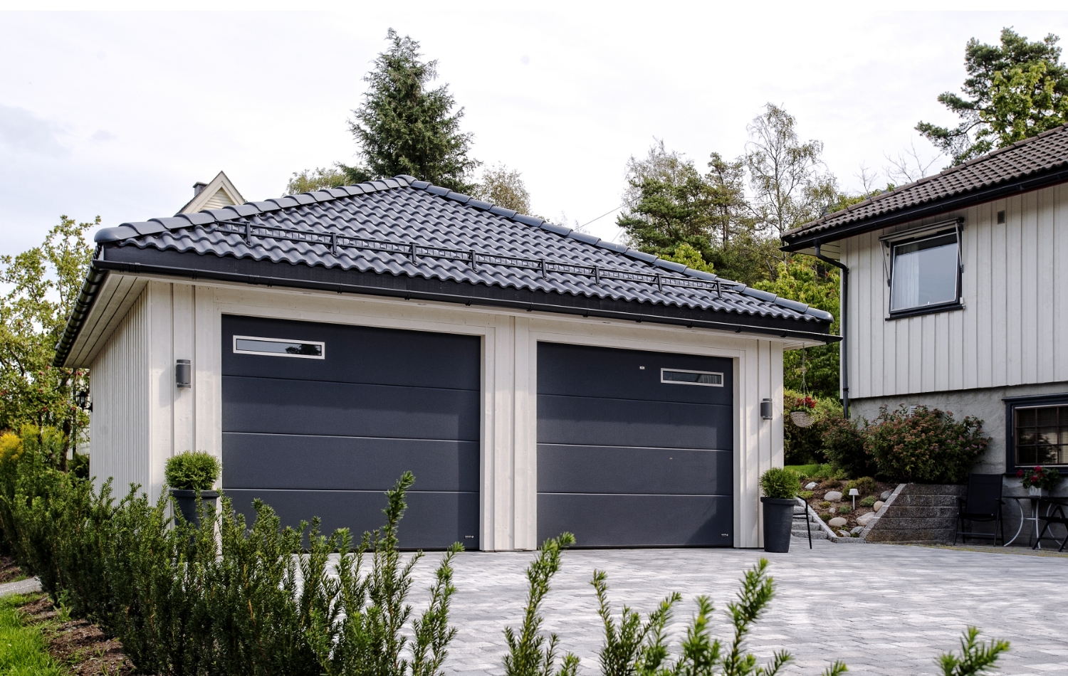 Karlshusgarasjene_Valmtak_2