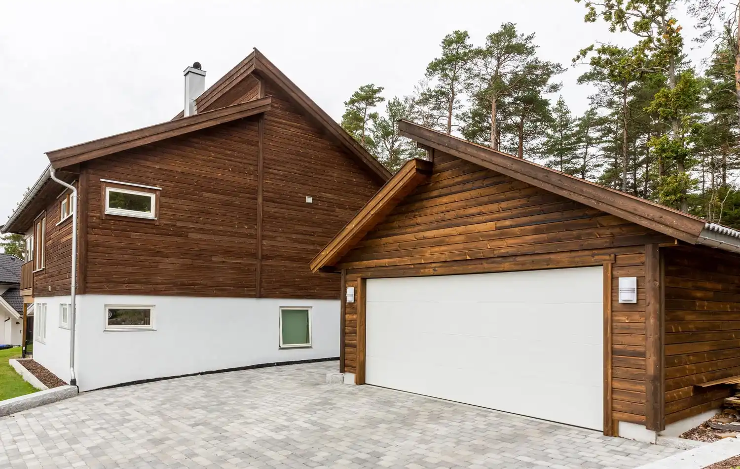 <a href='/bilder/referanser/pulttak/karlshusgarasjene_pulttak_dobbel_002.jpg' download>Last ned bilde</a>