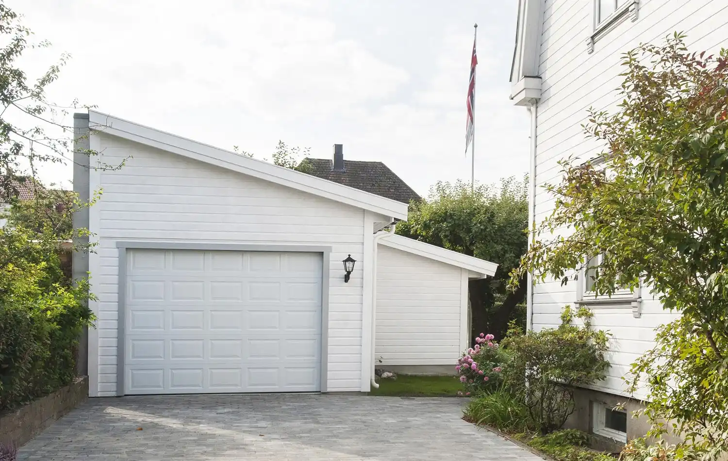 <a href='/bilder/referanser/pulttak/karlshusgarasjene_pulttak_dobbel_004.jpg' download>Last ned bilde</a>