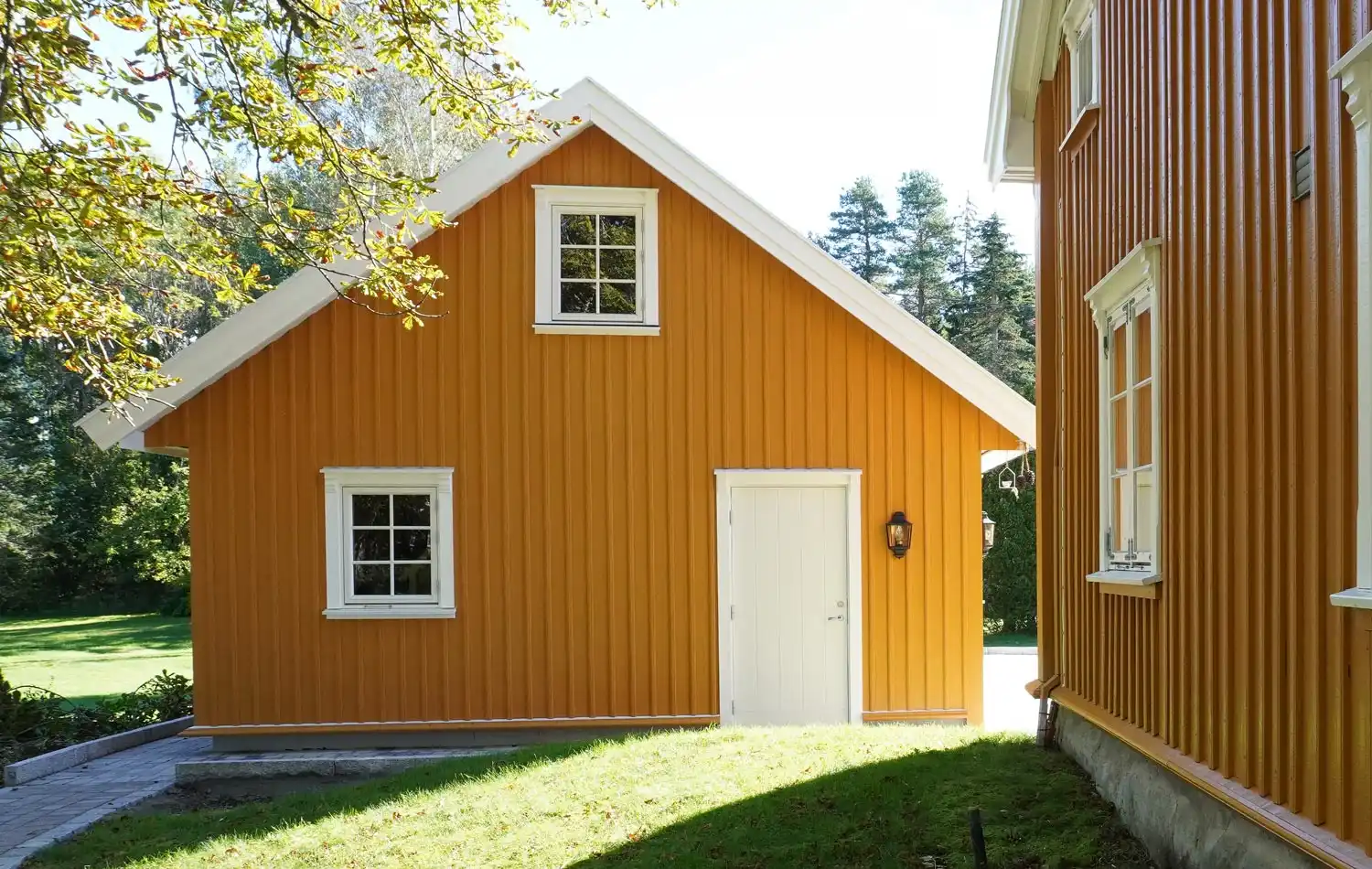 <a href='/bilder/referanser/saltak-dobbel/karlshusgarasjene_saltak_dobbel_015.jpg' download>Last ned bilde</a>