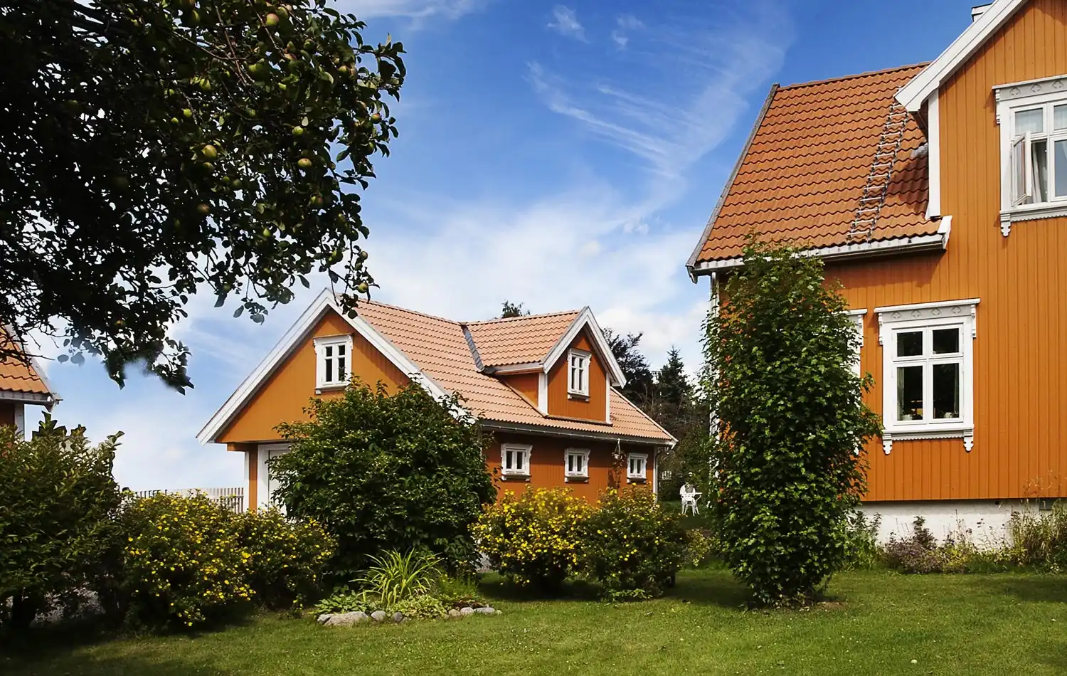 <a href='/bilder/referanser/saltak-dobbel/karlshusgarasjene_saltak_dobbel_018.jpg' download>Last ned bilde</a>