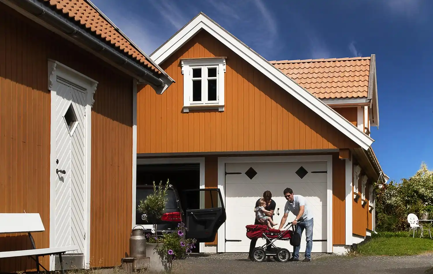 <a href='/bilder/referanser/saltak-dobbel/karlshusgarasjene_saltak_dobbel_019.jpg' download>Last ned bilde</a>