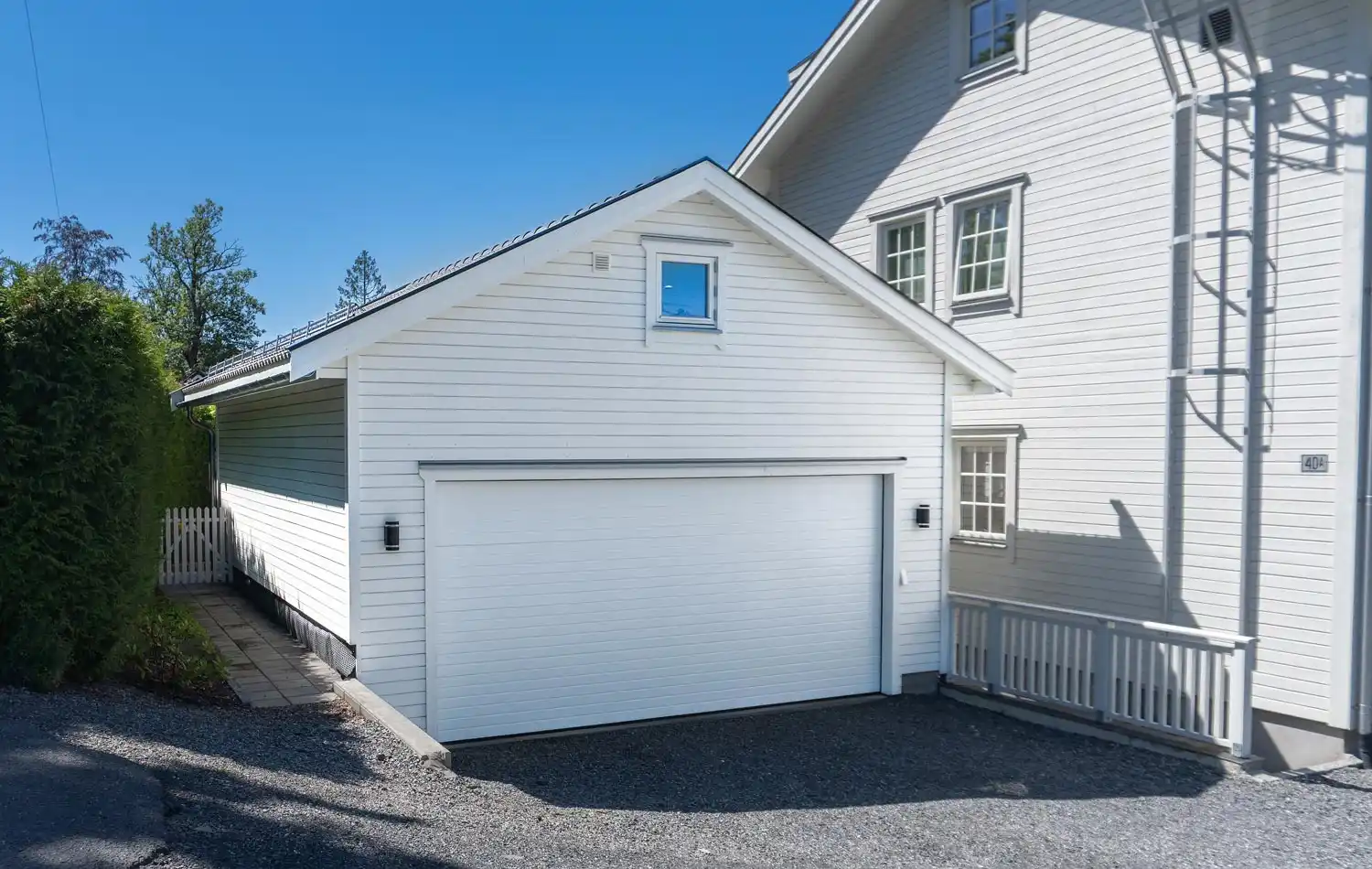 <a href='/bilder/referanser/saltak-dobbel/karlshusgarasjene_saltak_dobbel_055.jpg' download>Last ned bilde</a>